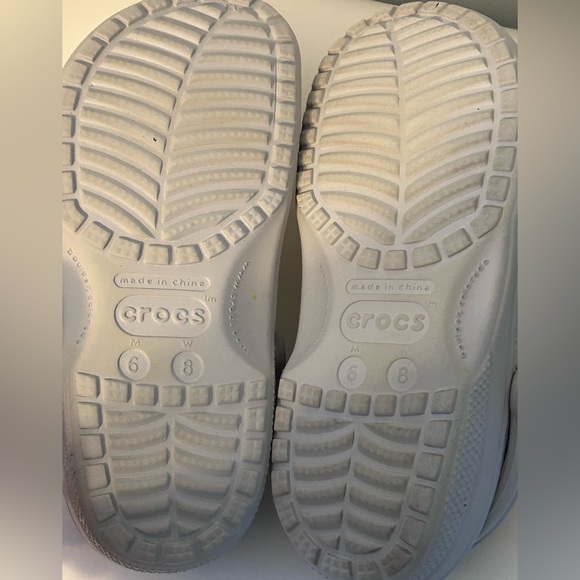 Crocs Classic Clogs Light Gray Size 8 Women’s Size 6 Men’s - Picture 7 of 7